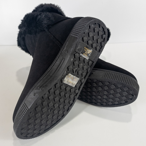 Journee Collection Sibby Comfort Foam Winter Boots Black -9 - Picture 4 of 4